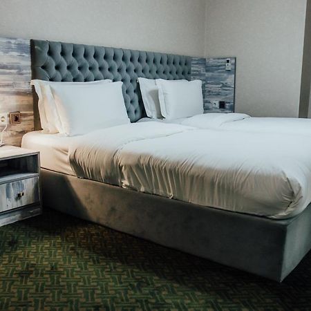 Express City Hotel Shymkent Eksteriør billede